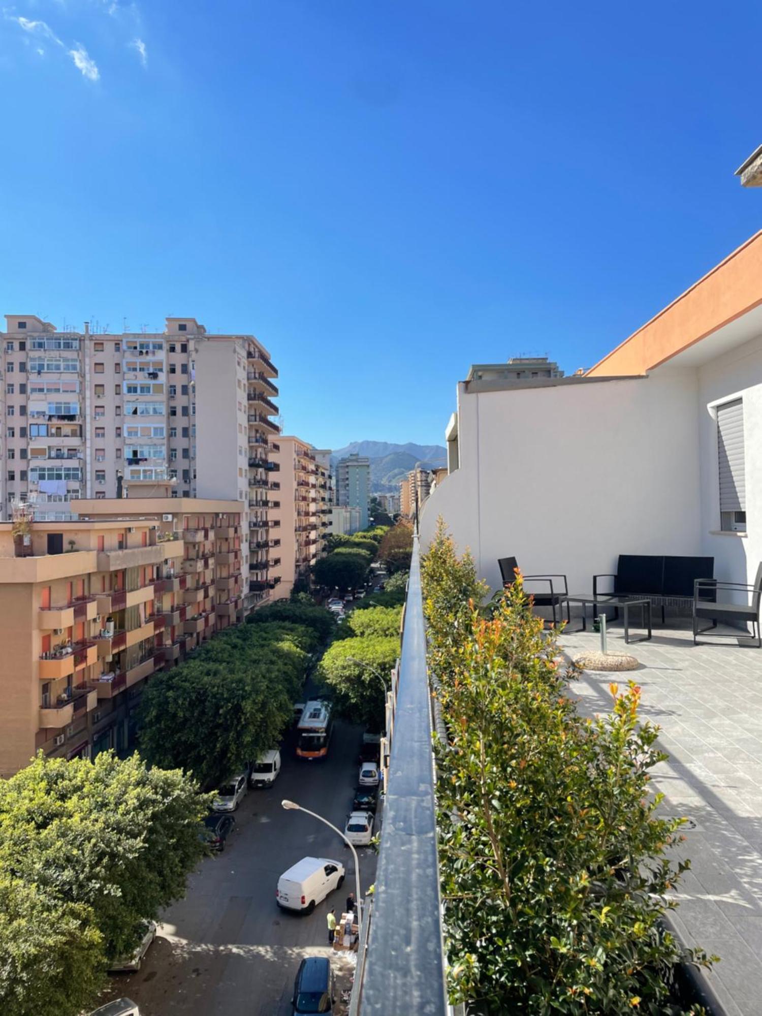 Terrazza L Emiro Casa Vacanze Apartment ปาแลร์โม ภายนอก รูปภาพ